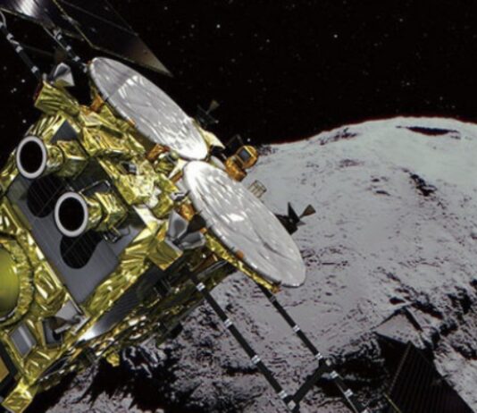 Sonda japonesa regresa a casa y trae valiosas muestras que podrían dar datos sobre el sistema solar