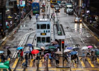 “Récord” de lluvias torrenciales en centro de China obliga la evacuación de 10.000 personas