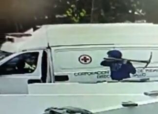 Carabineros detiene a hombre que atacó a personal de salud y ambulancia con picota