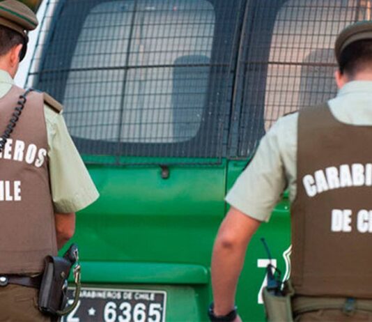 Carabinero de franco fue apuñalado por la espalda cuando intervino en defensa de una mujer asaltada en Colina